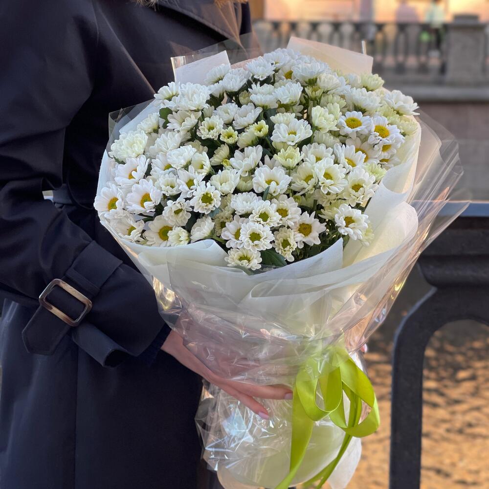 Букет из белой хризантемы "Раз-ромашка, даа- ромашка М»